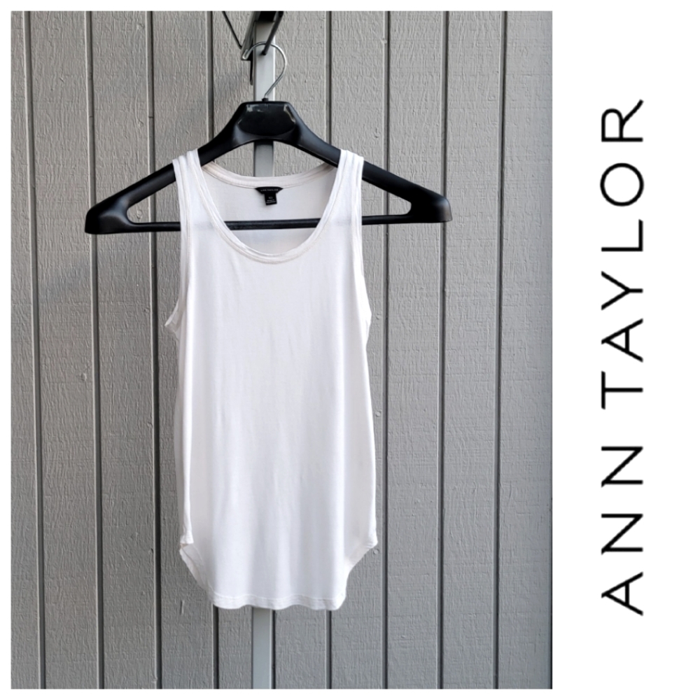 Ann Taylor | Off-White Sleeveless Top EUC Ladies XS Solid